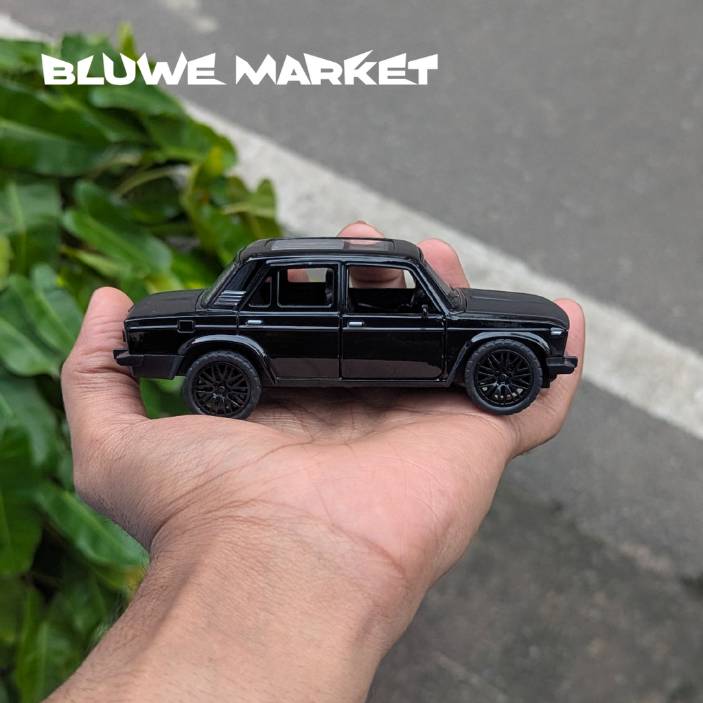 Vintage Classic Lada Russian Diecast 1:36 Scale