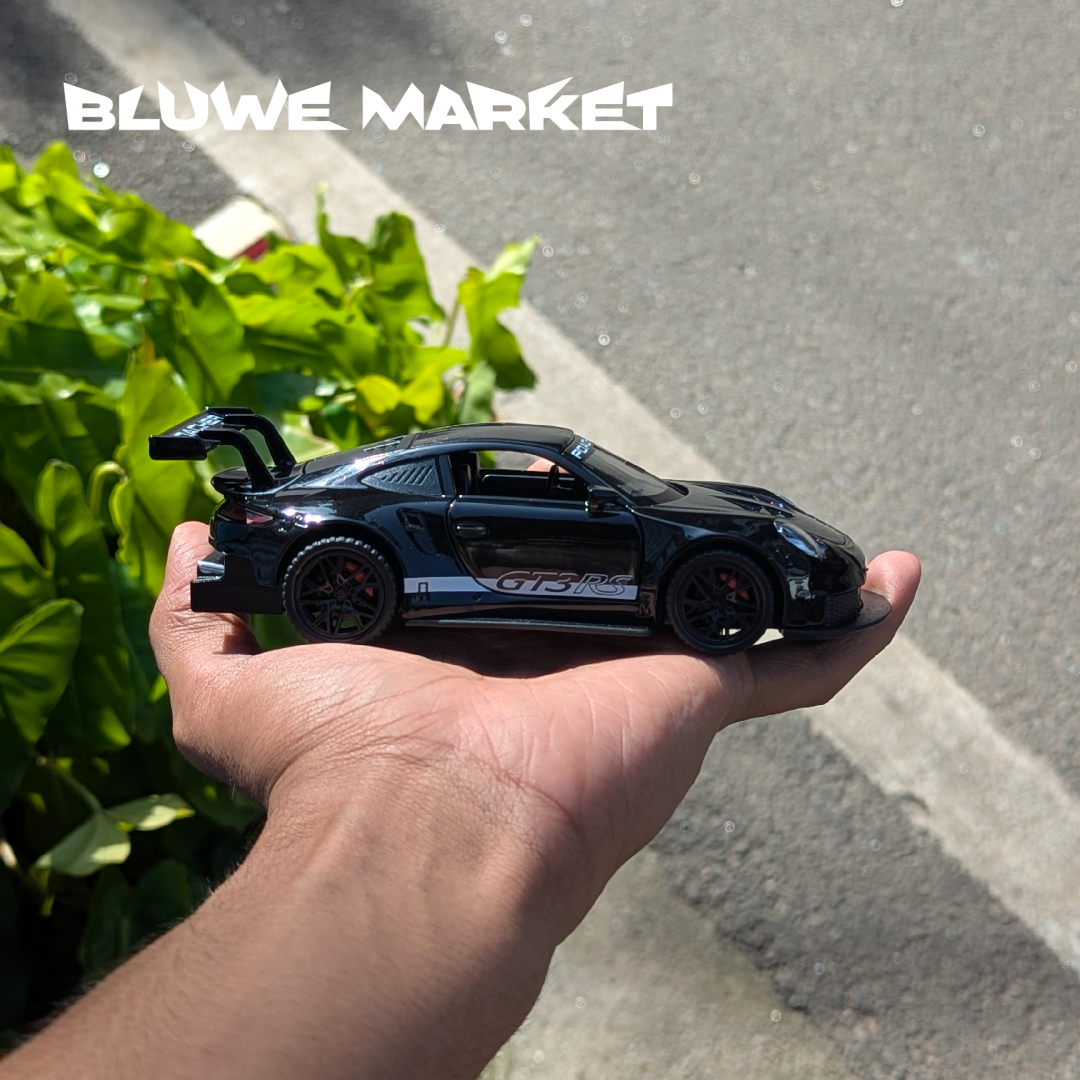 Porsche 911 GT3 RS 1:32 Scale Premium Diecast Car