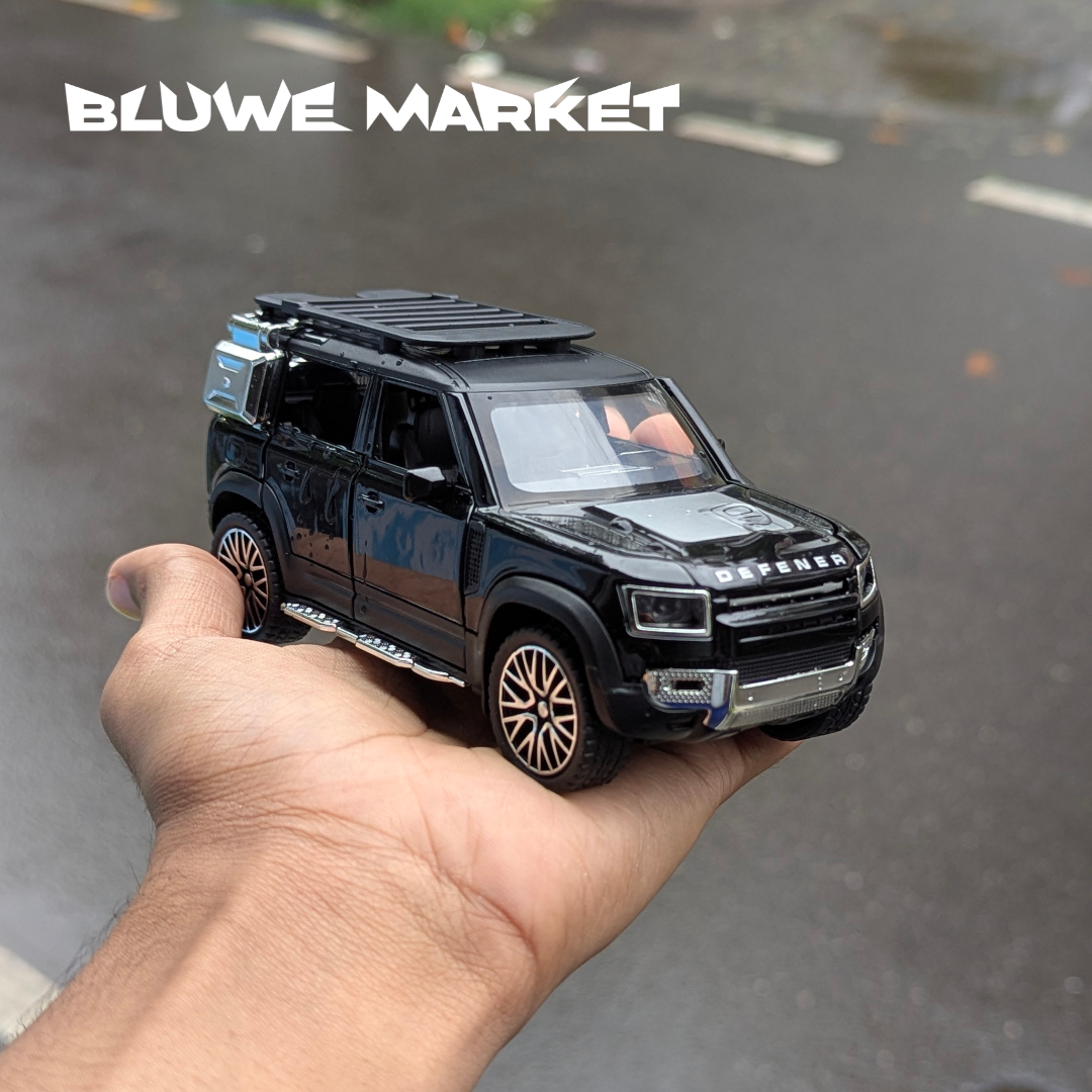 Defender Premium Scale 1:32 Scale Metal Diecast Car