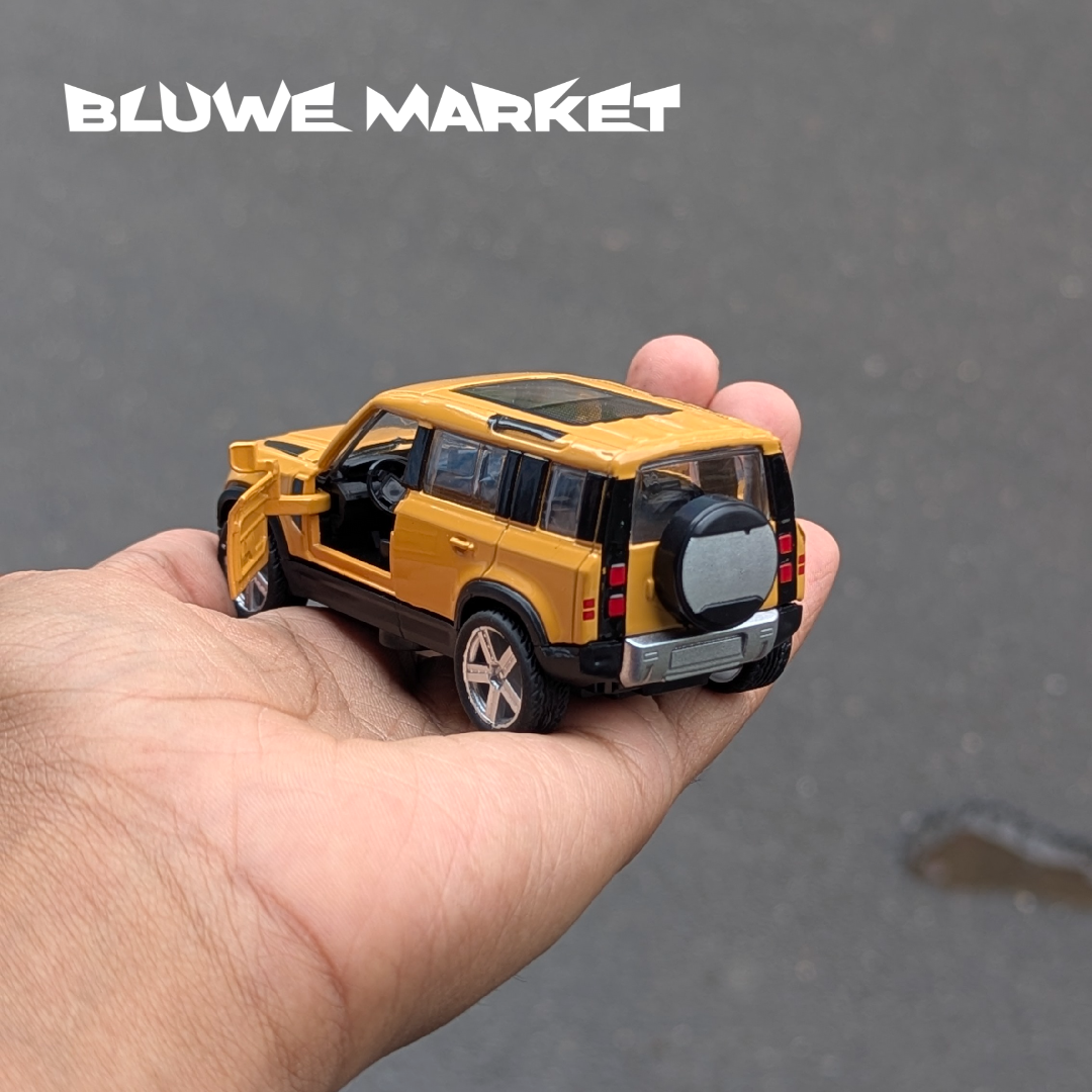 Defender 1:43 Scale Metal Diecast Car