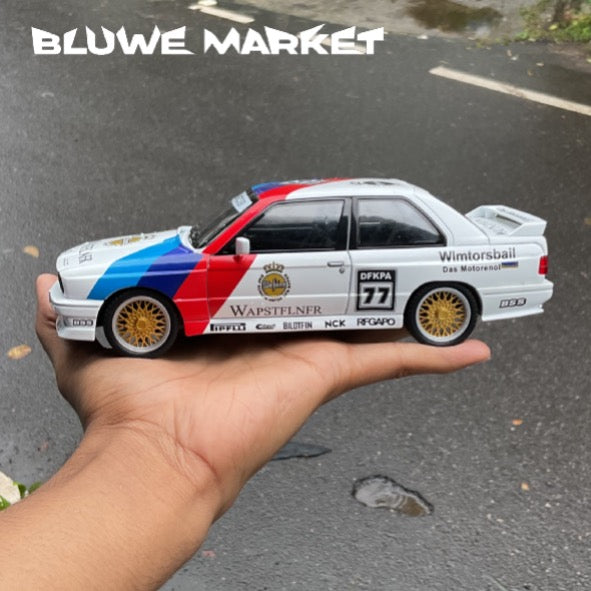 Bmw M3 E30 Premium 1:24 Scale Diecast Car
