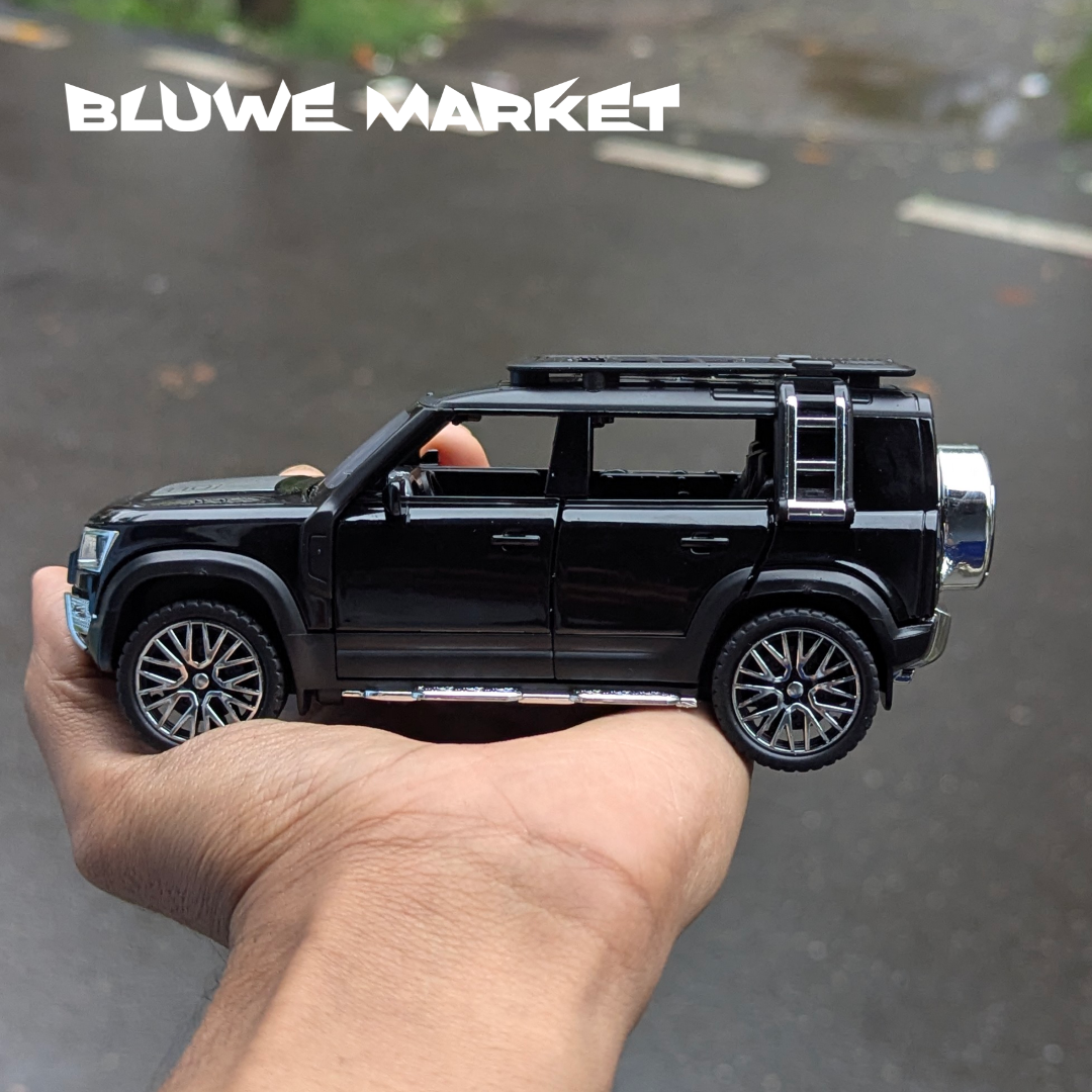 Defender Premium Scale 1:32 Scale Metal Diecast Car