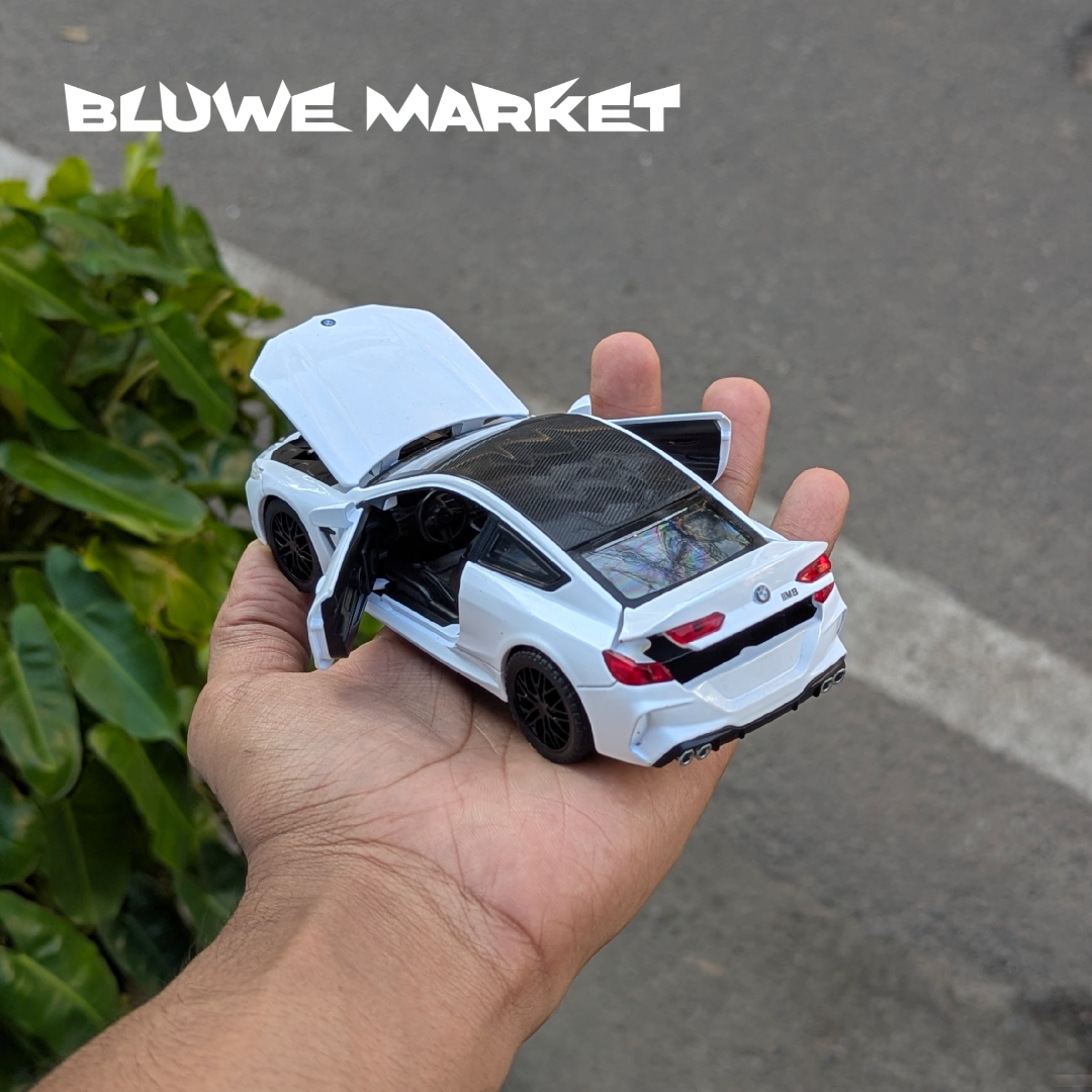 Bmw M8 Coupe 1:32 Scale Metal Diecast Car - White