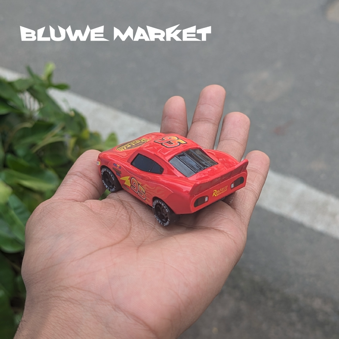 McQueen Rust-eze 1:43 Scale Metal Diecast Car