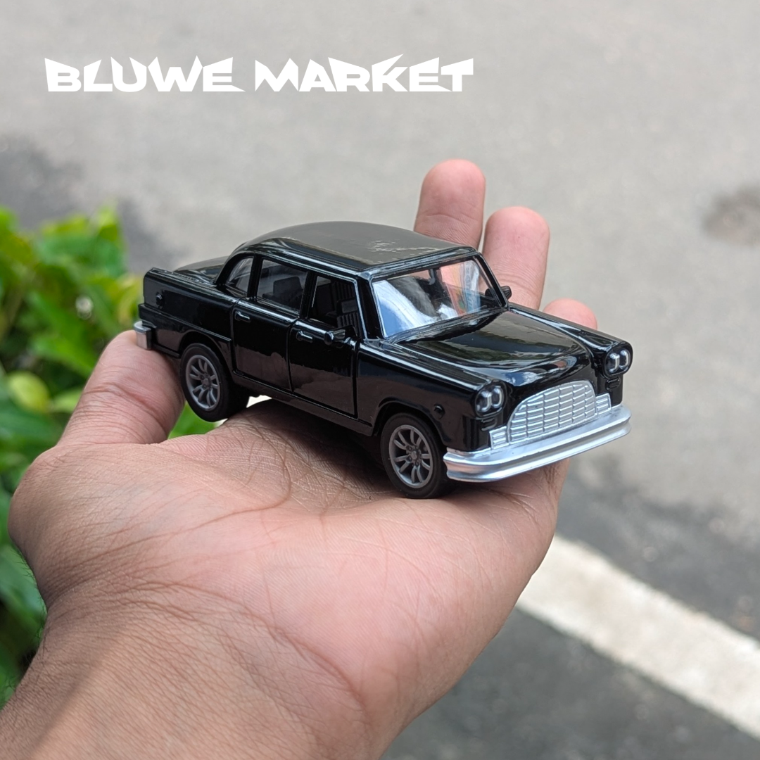 Vintage Mumbai Taxi Diecast Metal 1:36 Scale Car
