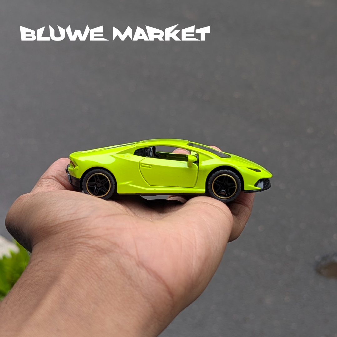 Lambhorghini Huracun 1:43 Scale Metal Diecast Car