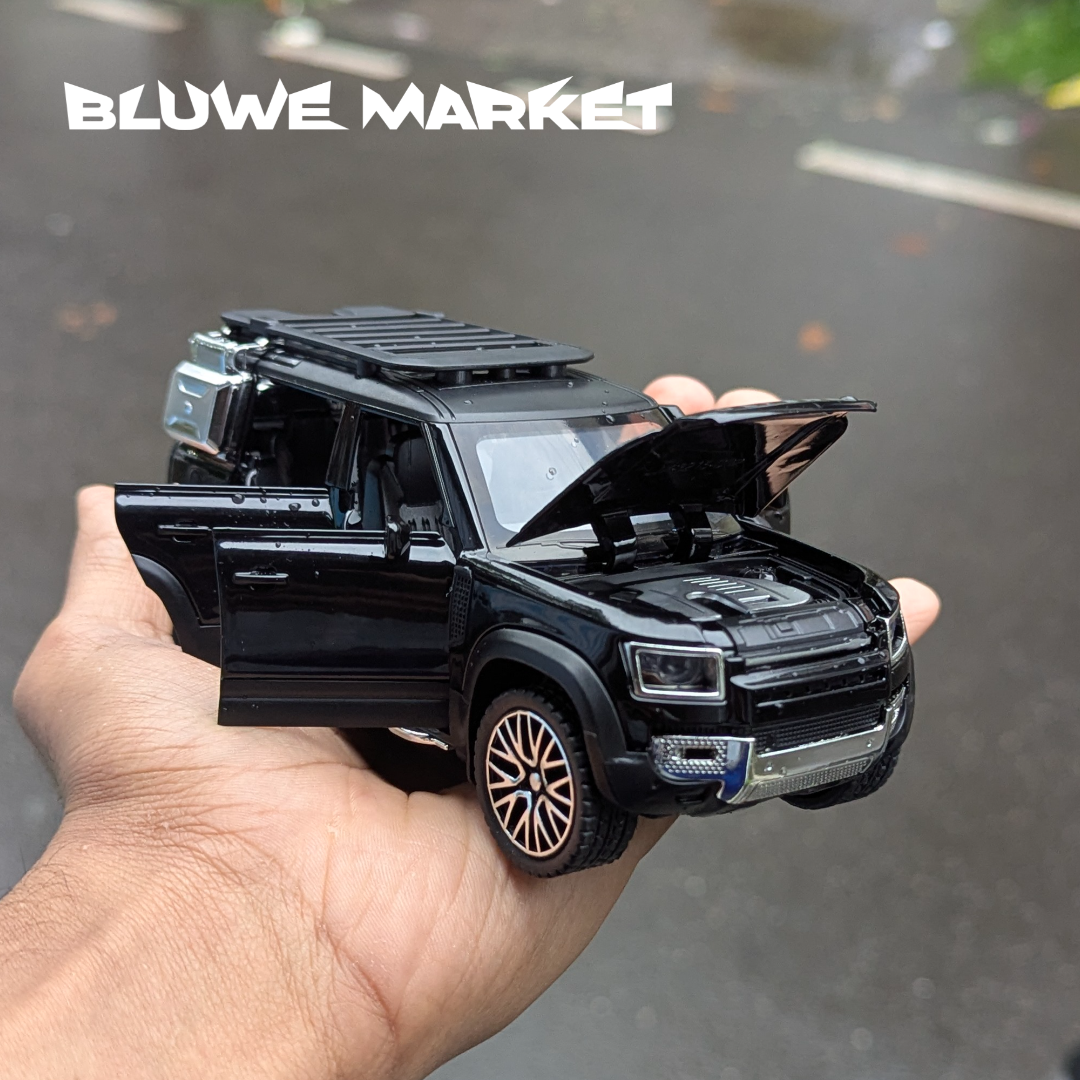 Defender Premium Scale 1:32 Scale Metal Diecast Car