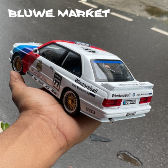 Bmw M3 E30 Premium 1:24 Scale Diecast Car