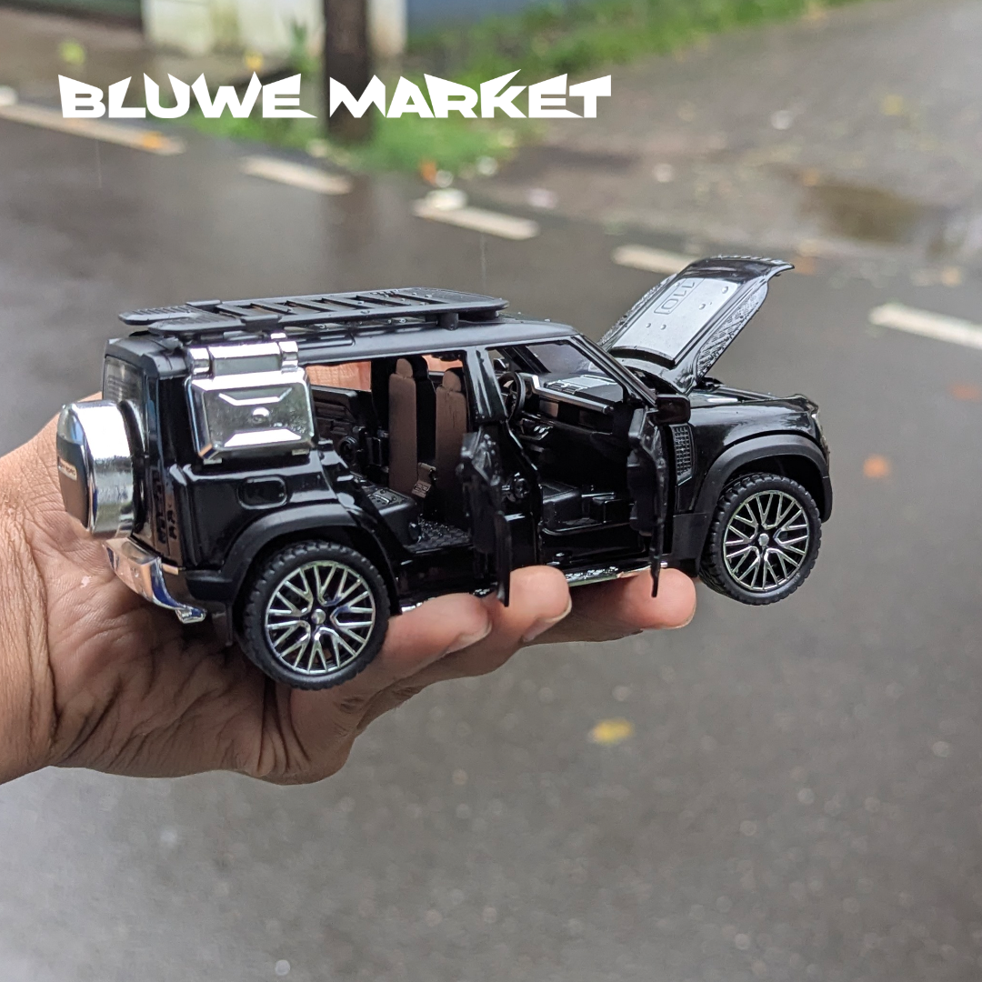 Defender Premium Scale 1:32 Scale Metal Diecast Car