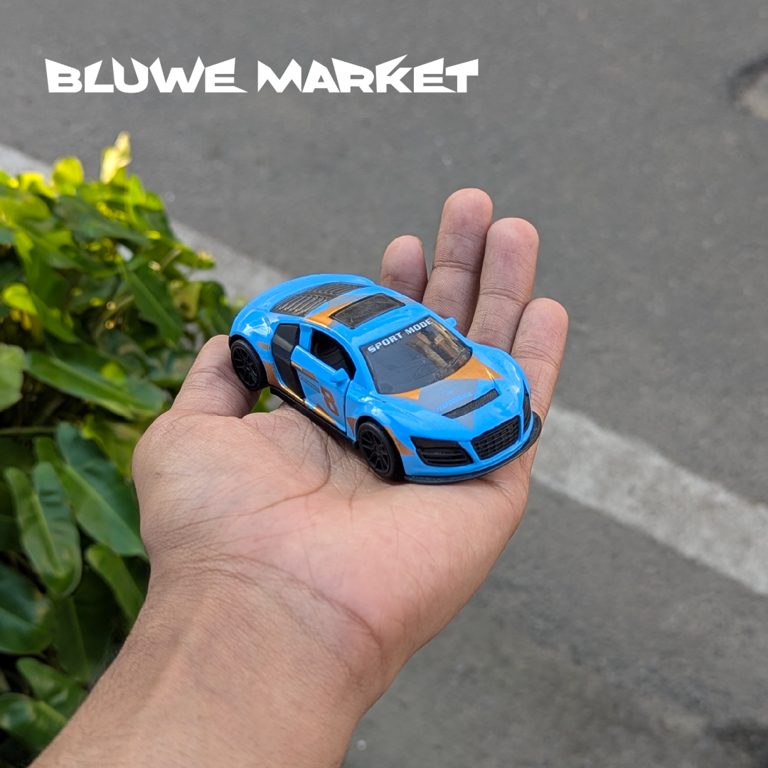 Audi R8 1:43 Scale Metal Diecast Car - Blue