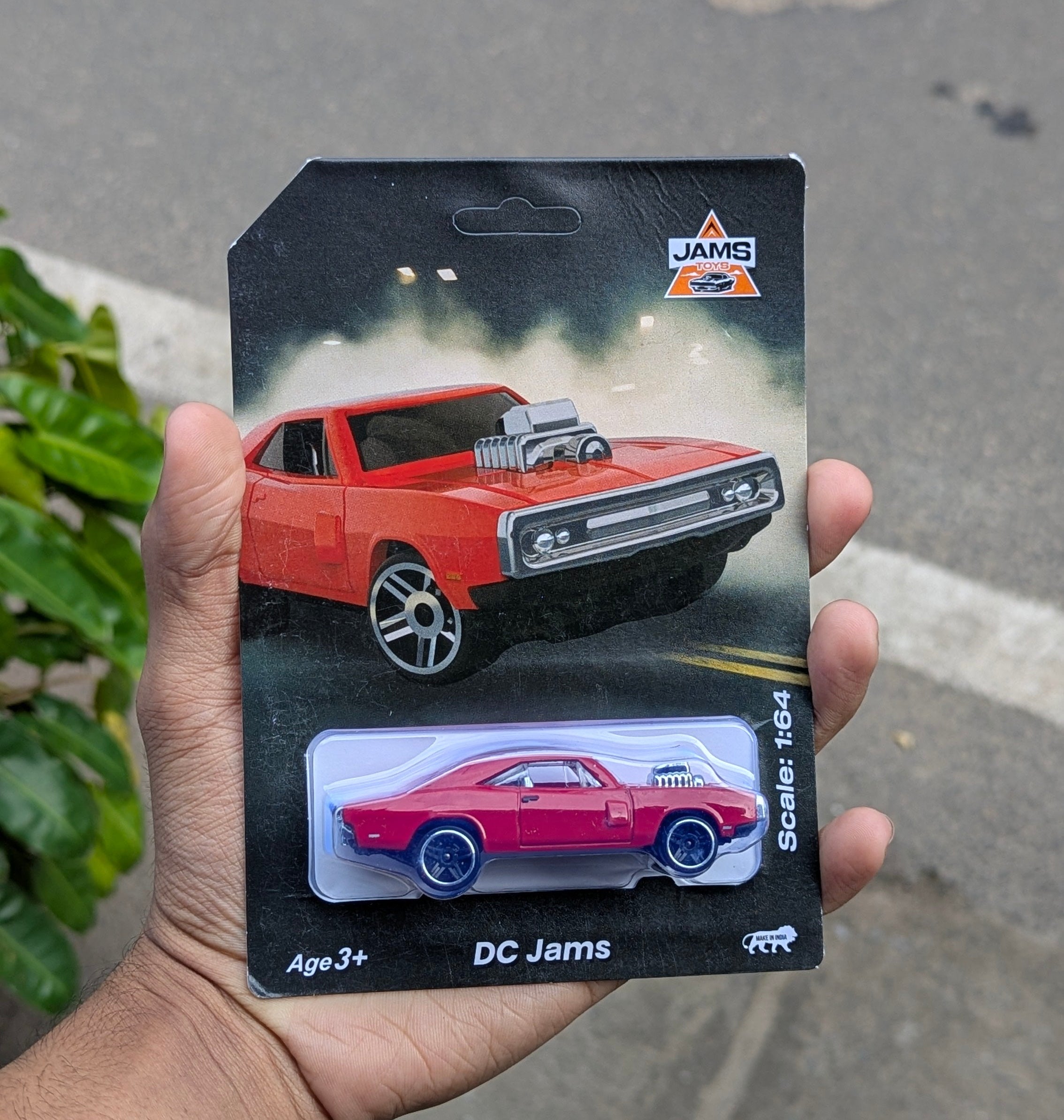 Dodge Charger 1:64 Scale Metal Diecast Car